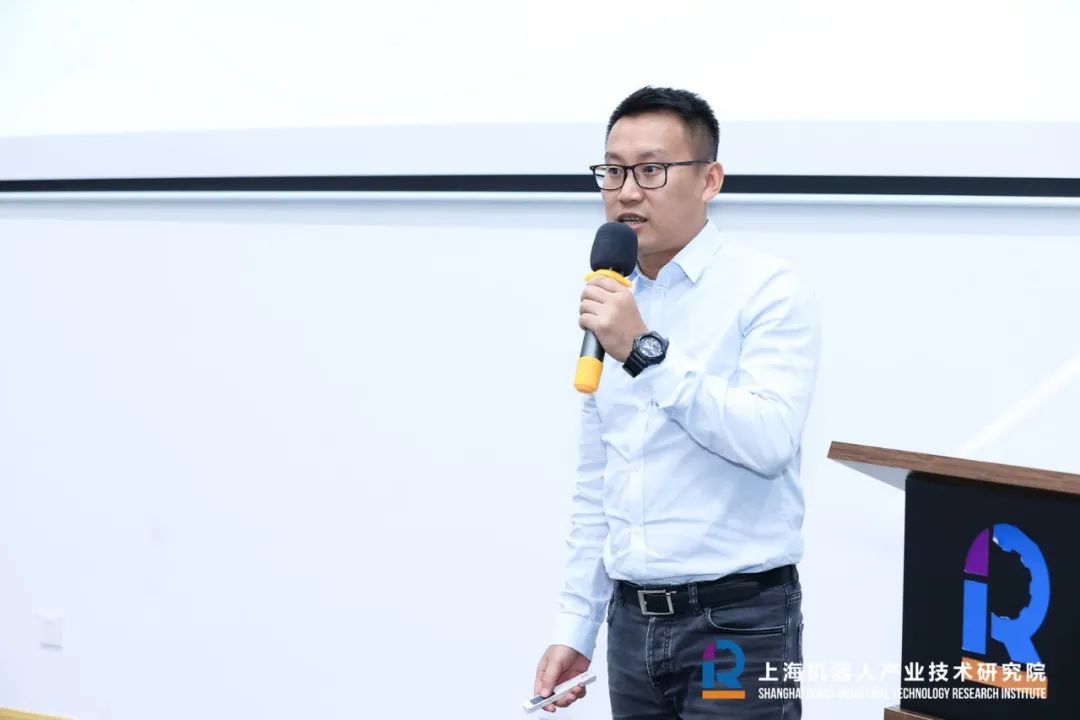 jiuyou.com(集团)机器人有限公司官网 图片